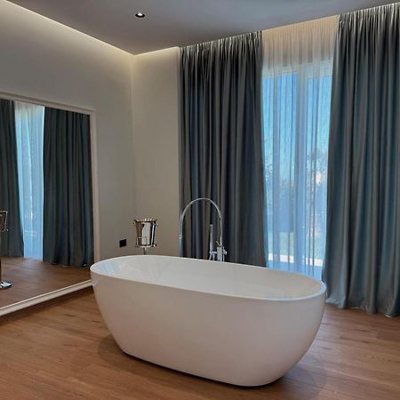 luxury villa swimming pool Gjiri Lalzit Durrës Esterno foto