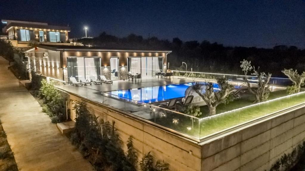 luxury villa swimming pool Gjiri Lalzit Durrës Esterno foto