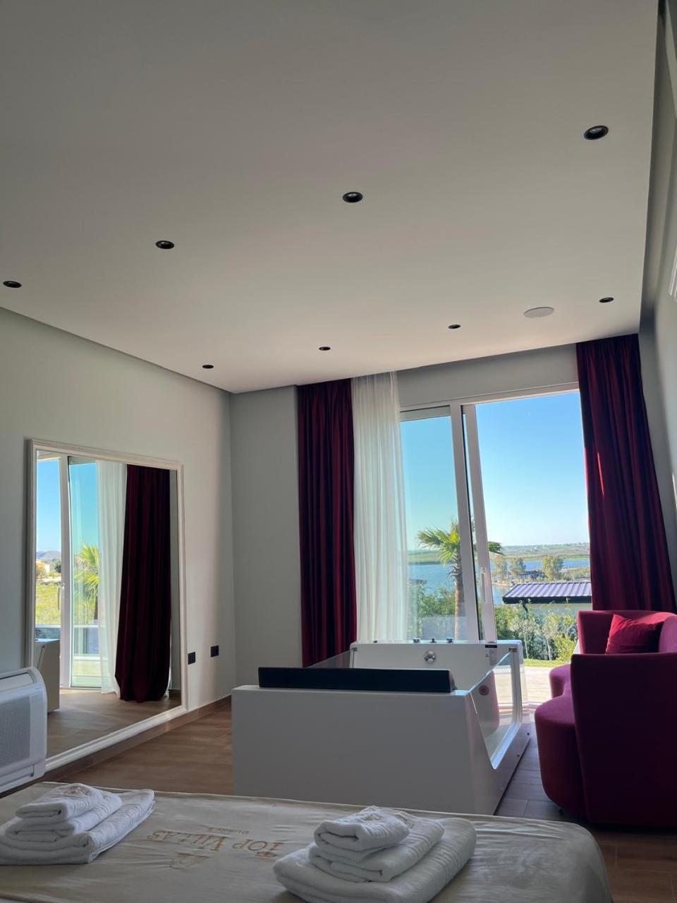 luxury villa swimming pool Gjiri Lalzit Durrës Esterno foto
