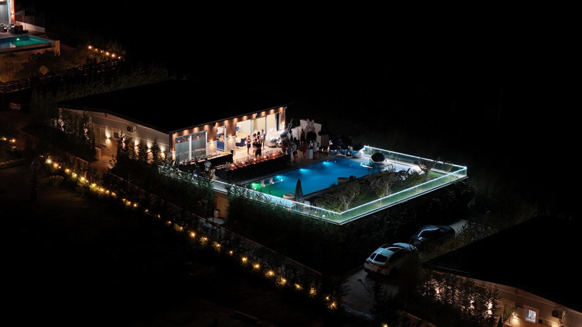 luxury villa swimming pool Gjiri Lalzit Durrës Esterno foto