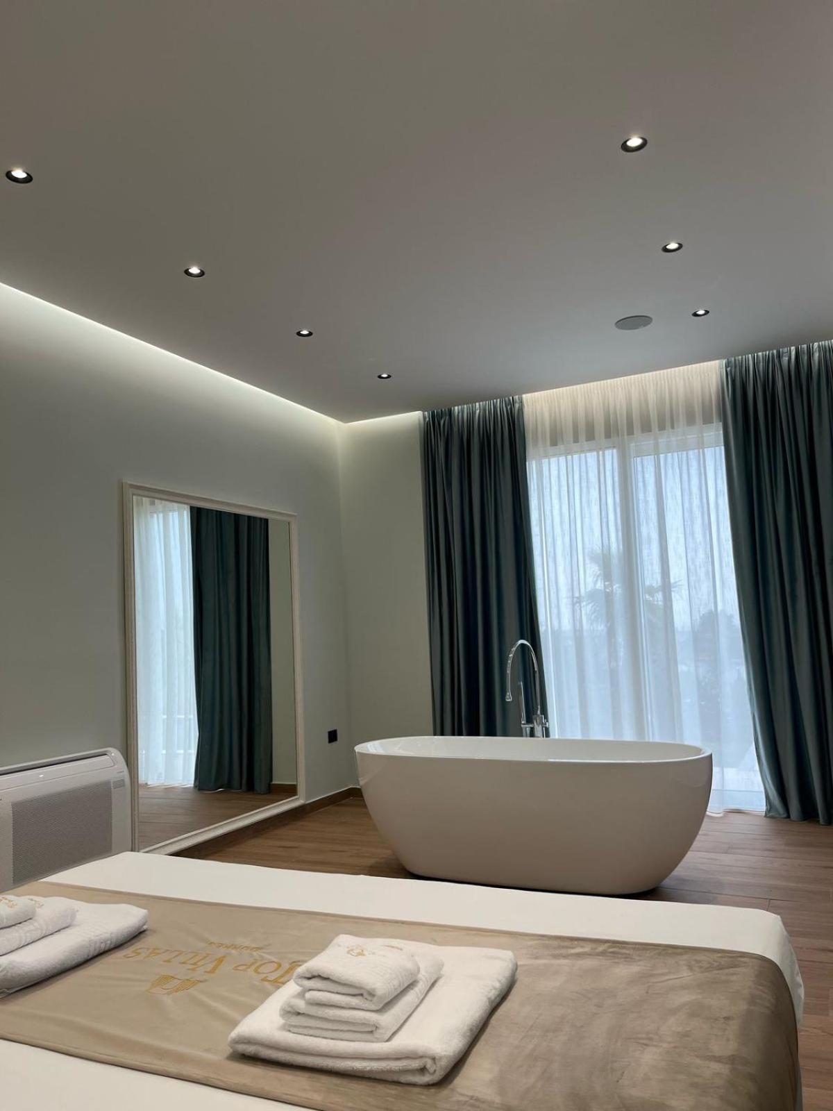 luxury villa swimming pool Gjiri Lalzit Durrës Esterno foto