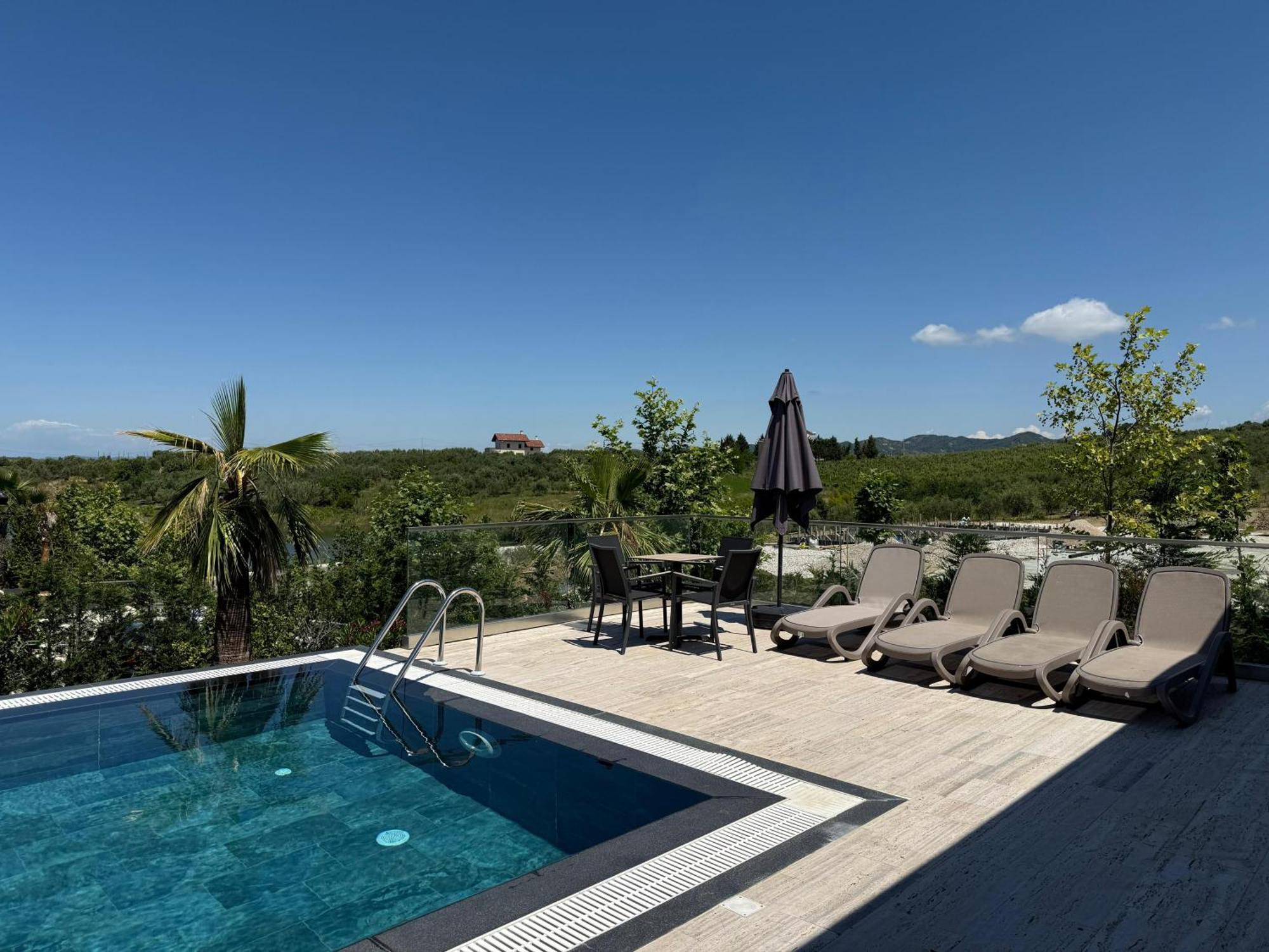 luxury villa swimming pool Gjiri Lalzit Durrës Esterno foto