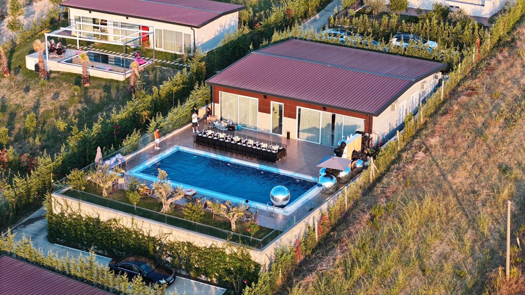 luxury villa swimming pool Gjiri Lalzit Durrës Esterno foto