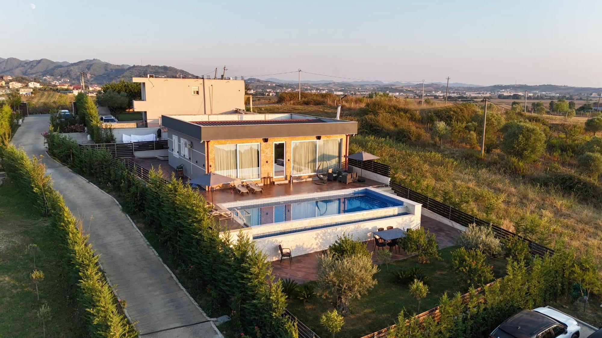 luxury villa swimming pool Gjiri Lalzit Durrës Esterno foto