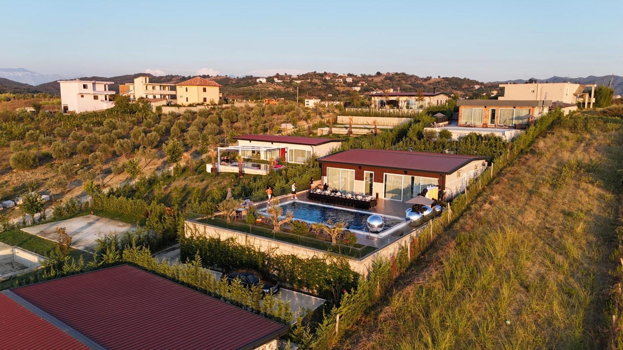 luxury villa swimming pool Gjiri Lalzit Durrës Esterno foto