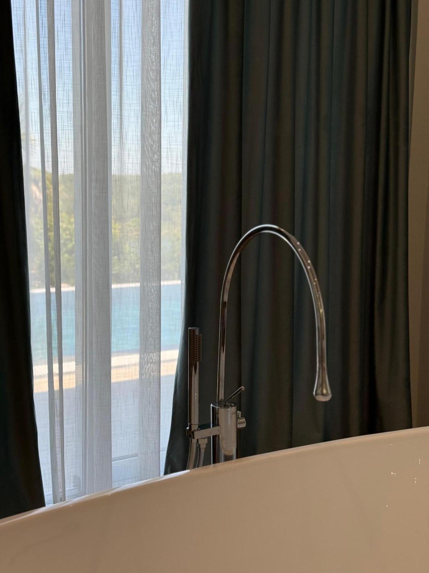 luxury villa swimming pool Gjiri Lalzit Durrës Esterno foto